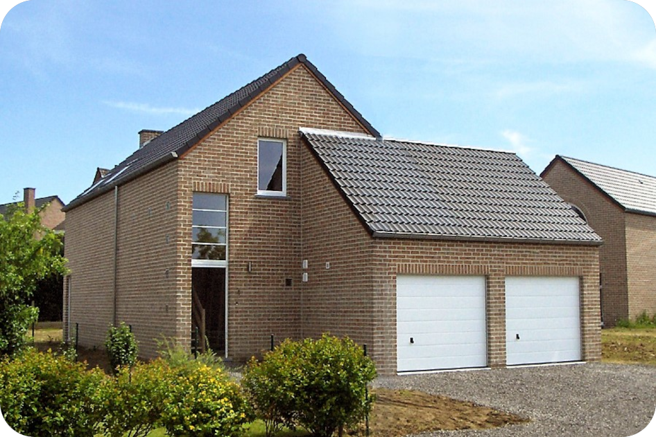maison avec deux garages